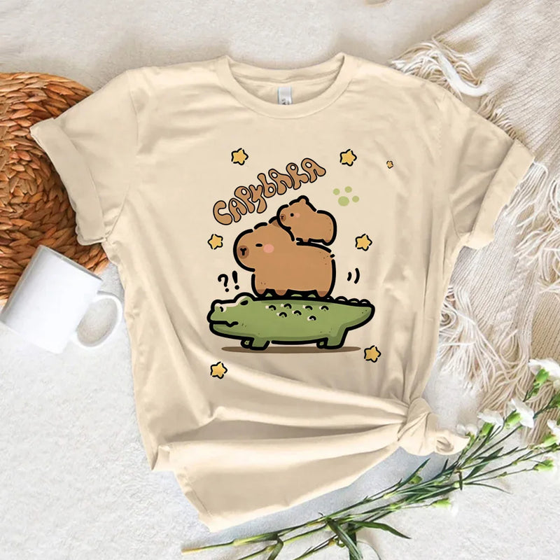 Camiseta Gráfica de Capibara