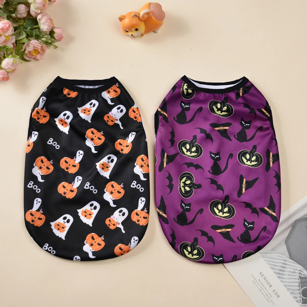 A purple pet shirt featuring a pattern of Halloween pumpkins and cats for small dogs and cats.