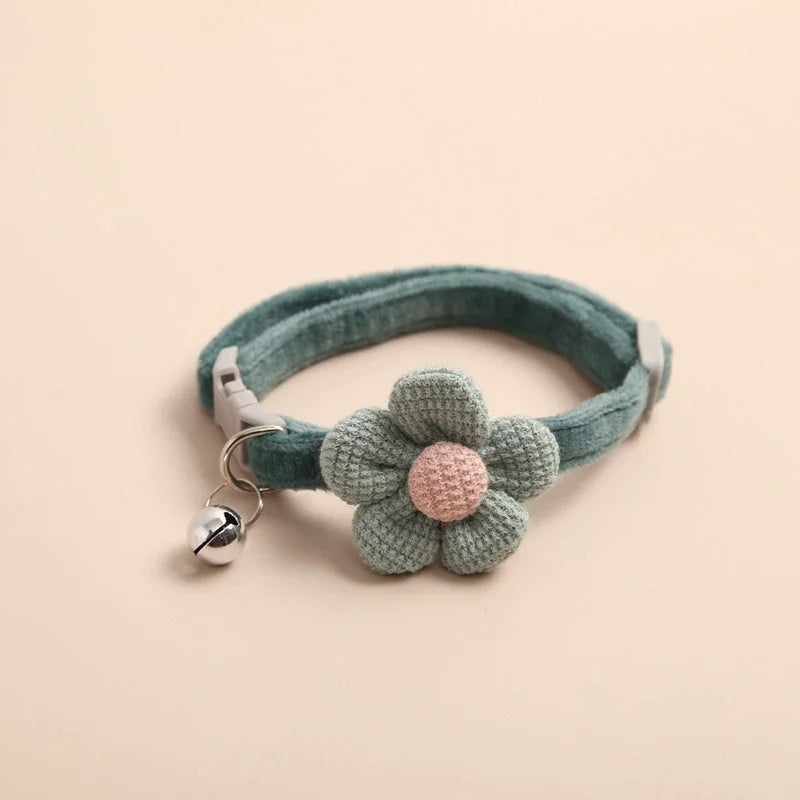 Verstellbares Katzenhalsband mit Glocke und Schleife