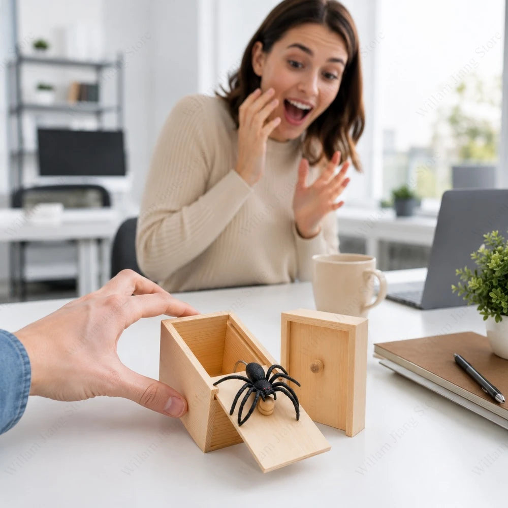 Wooden Spider Surprise Prank Box Set