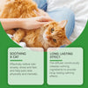 Un gato naranja peludo es acariciado suavemente por una mano humana, con texto que describe el efecto calmante y duradero de 